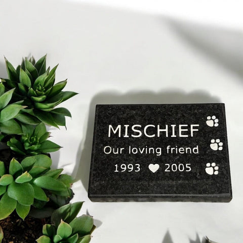 Pet Memorial 8"x5" Paw Granite House Signs www.HouseSign.co.uk 